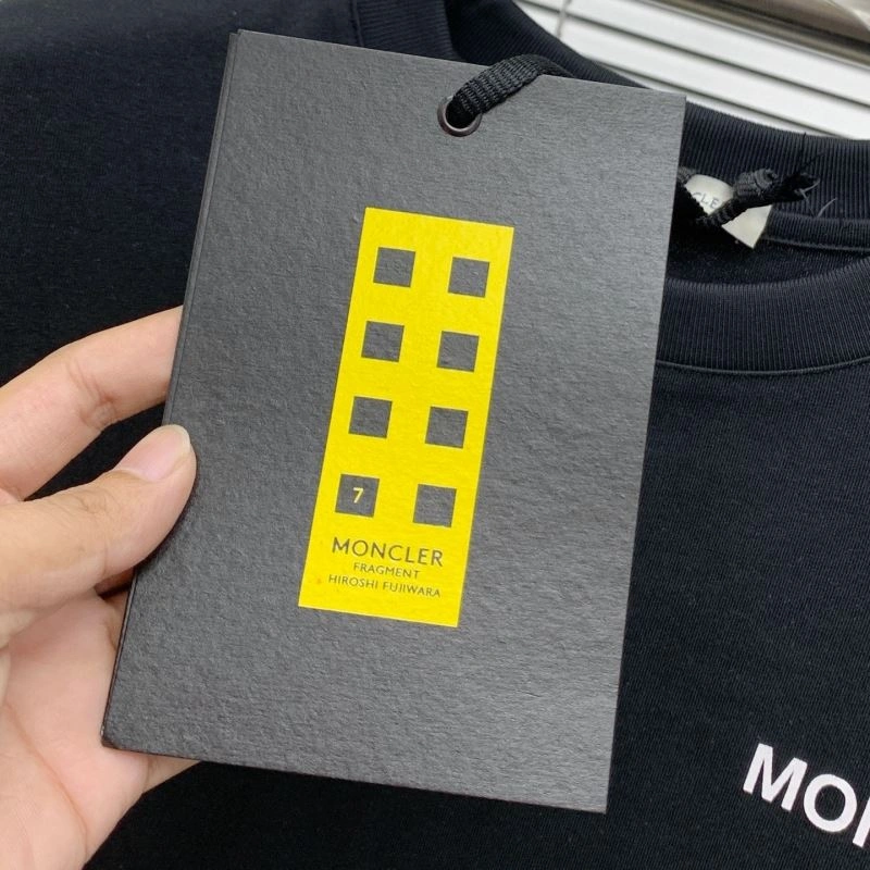 Moncler T-Shirts TimelessDesign 140022
