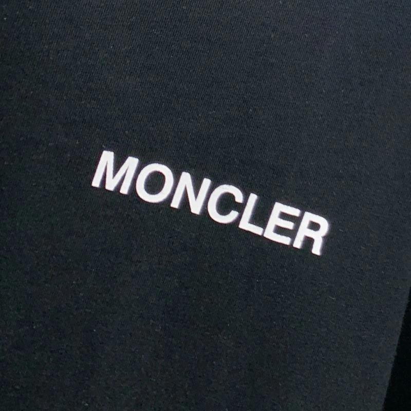 Moncler T-Shirts TimelessDesign 140022