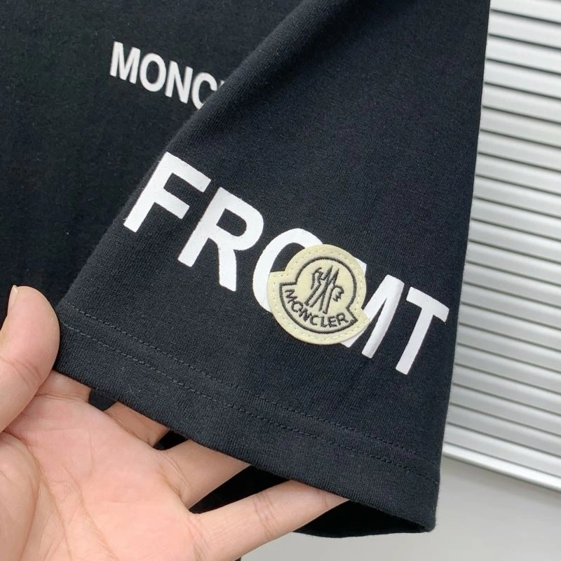 Moncler T-Shirts TimelessDesign 140022