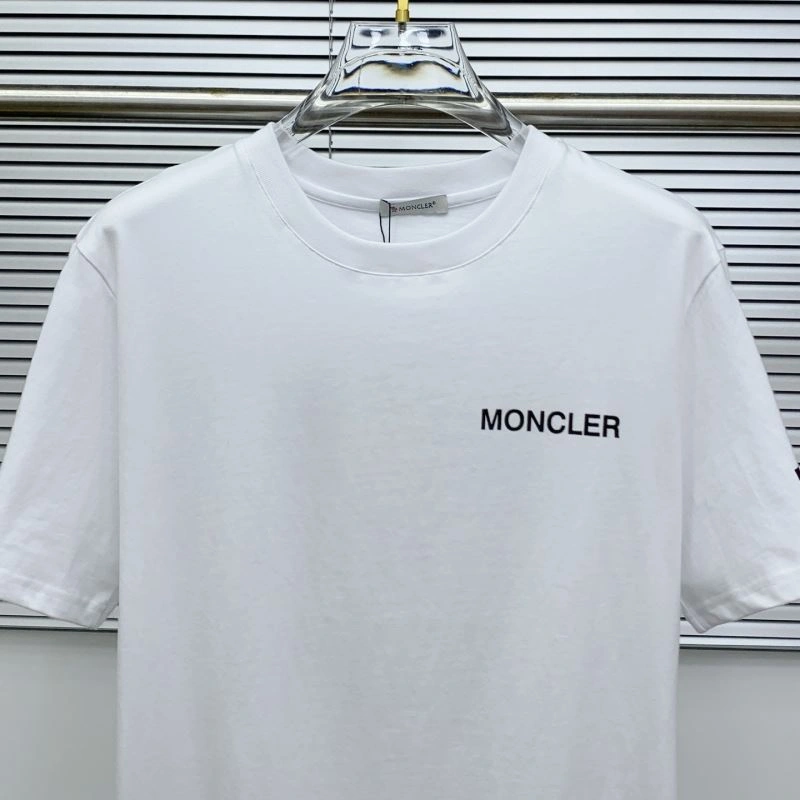 Moncler T-Shirts Durable 140017