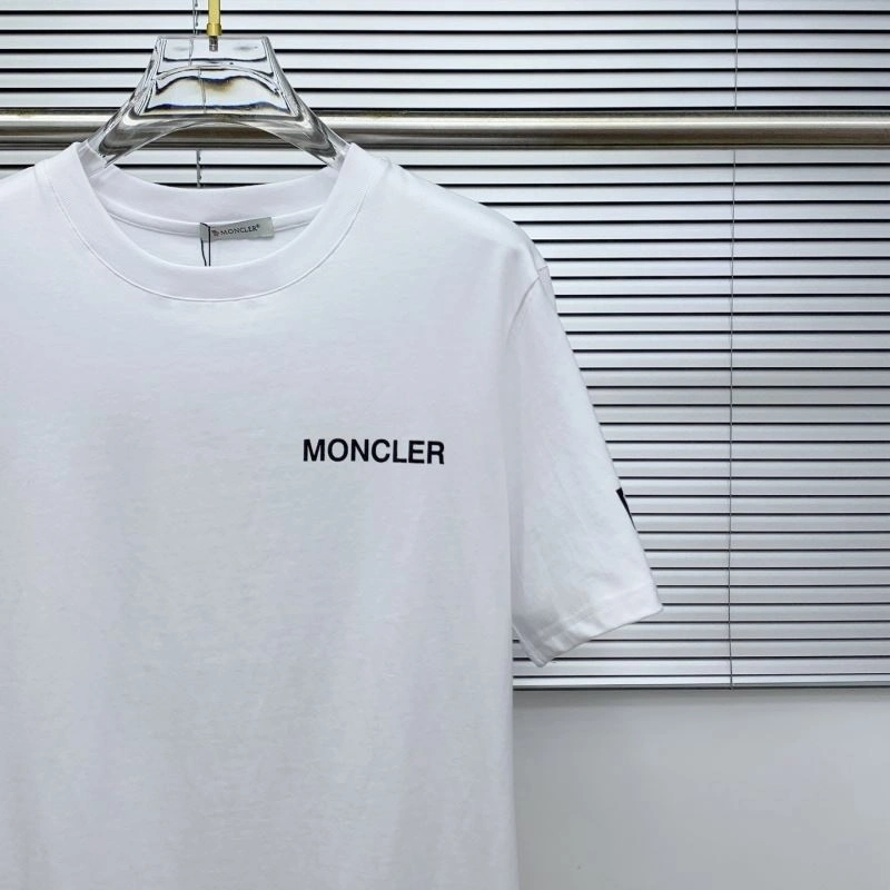 Moncler T-Shirts Durable 140017