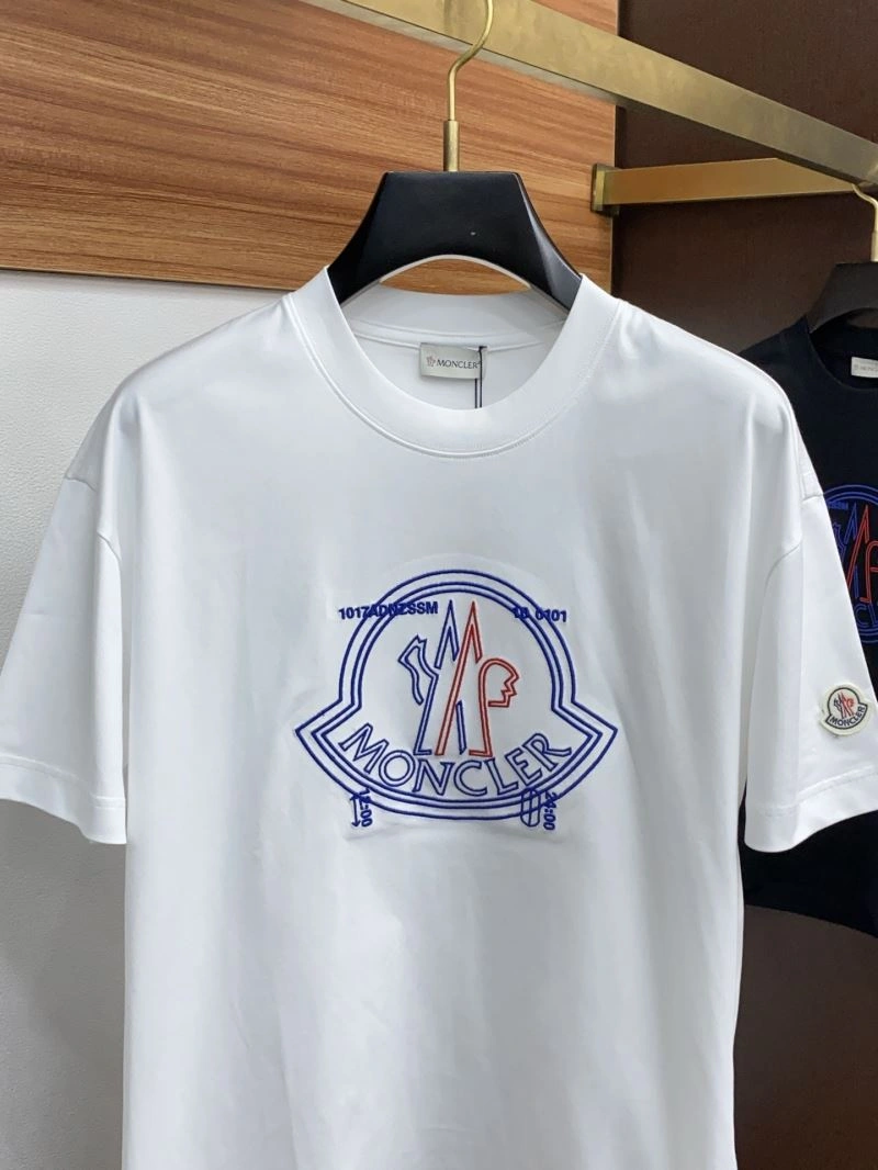 Durable Moncler T-Shirts 140010