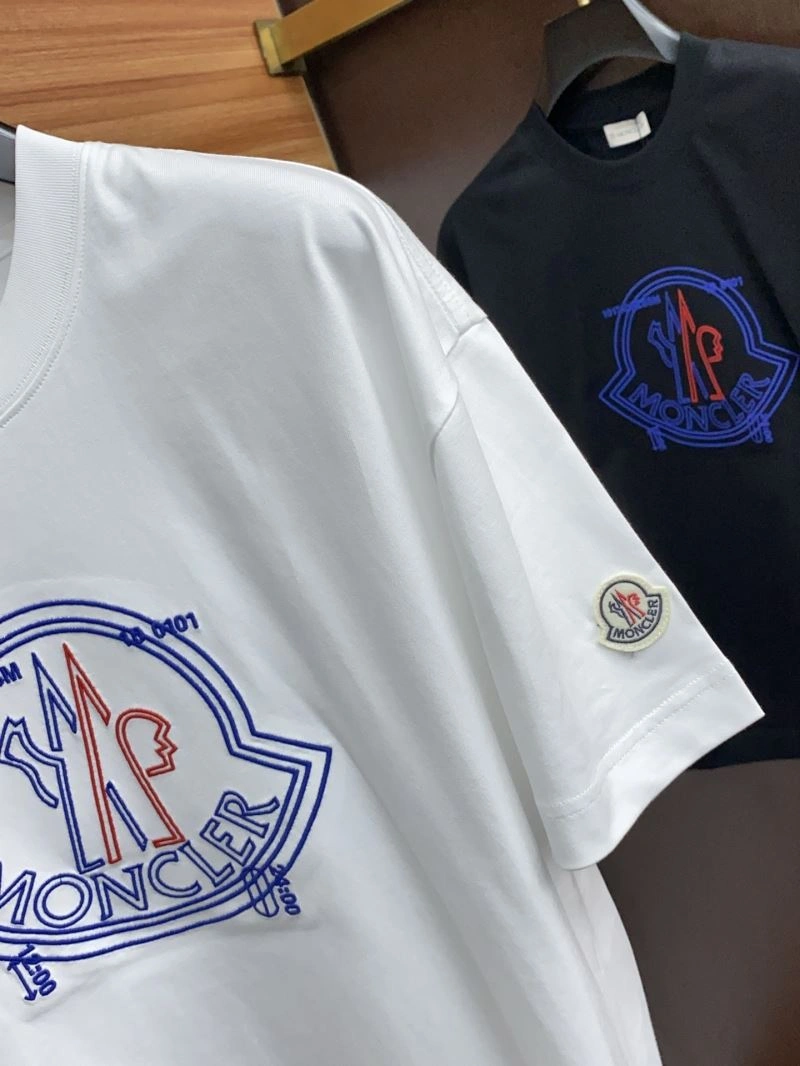 Durable Moncler T-Shirts 140010