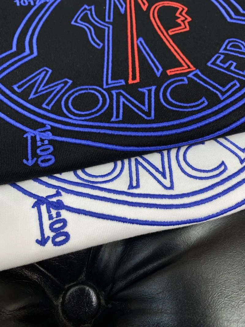 Durable Moncler T-Shirts 140010