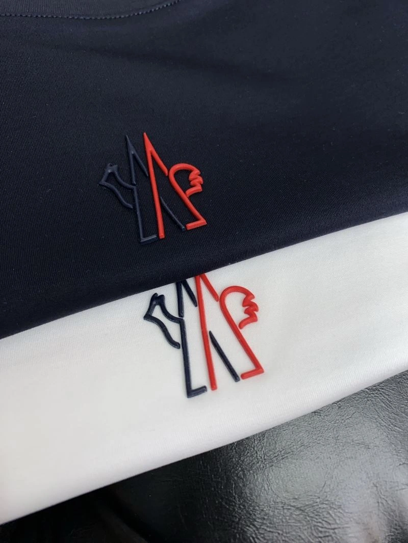 Moncler T-Shirts Durable 140011