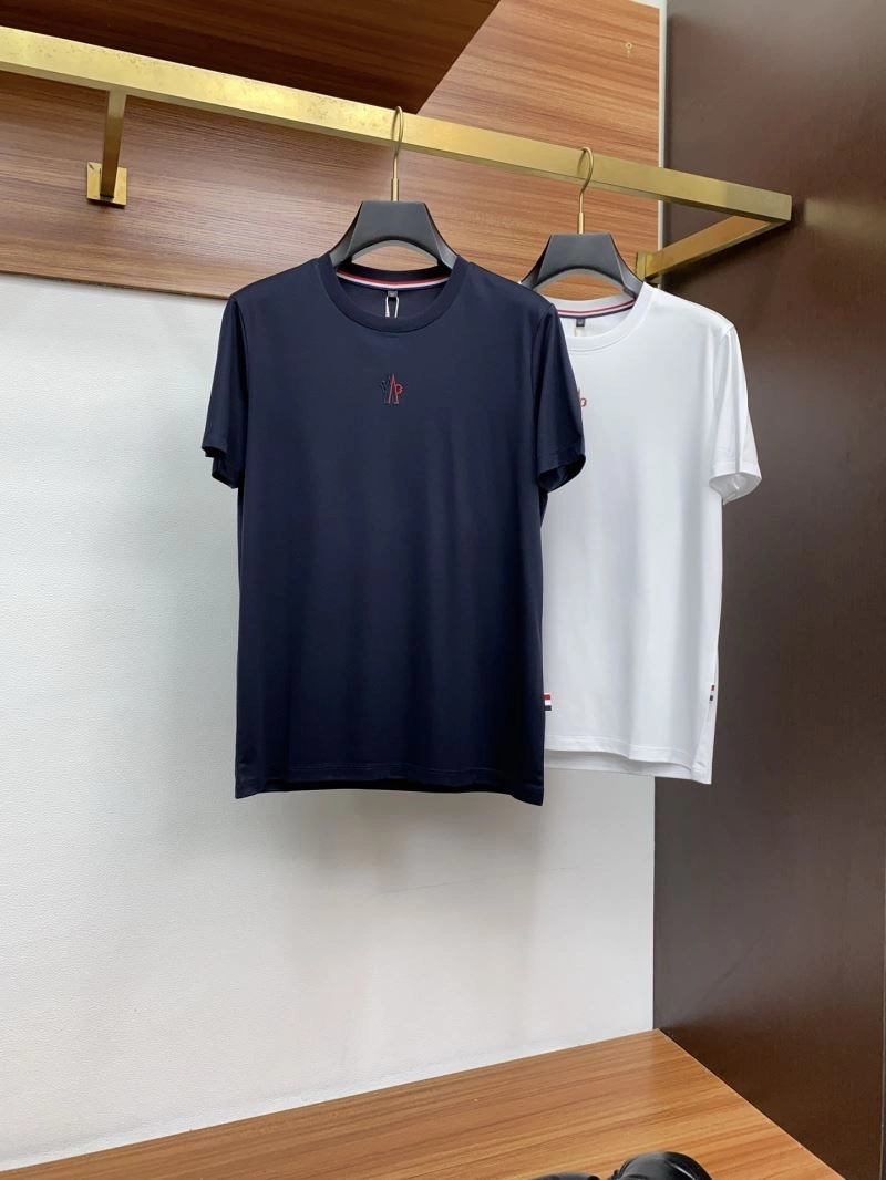 Moncler T-Shirts Durable 140011