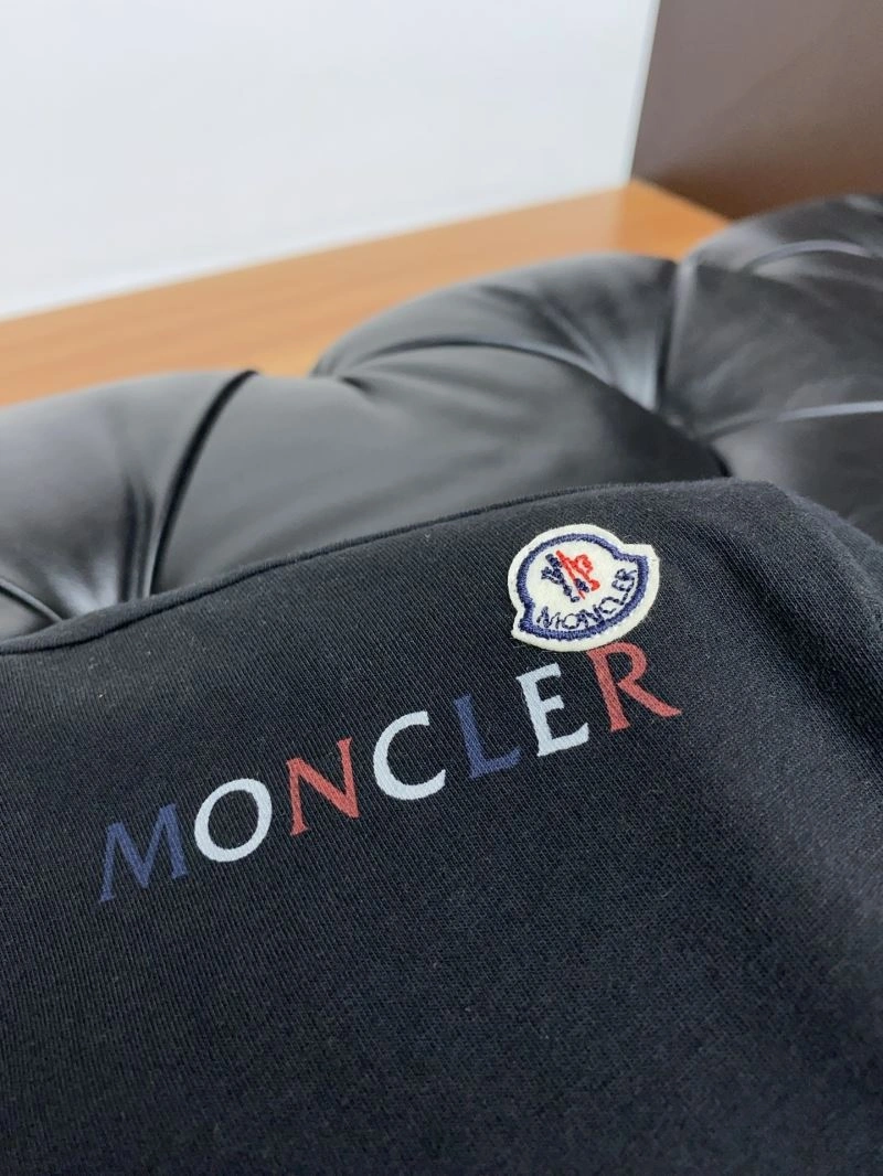 TravelReady Moncler T-Shirts 140009