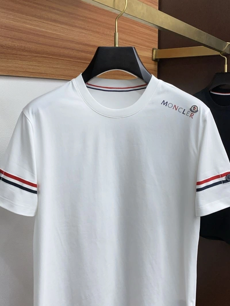 Moncler T-Shirts UrbanStyle 140007