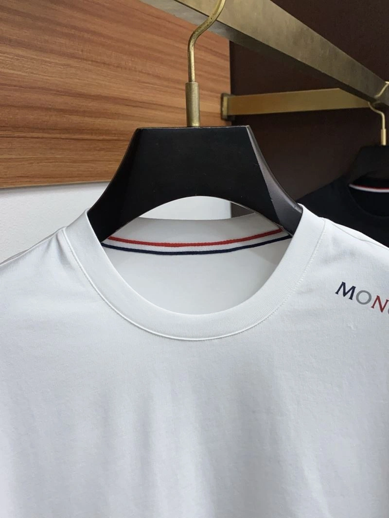 Moncler T-Shirts UrbanStyle 140007