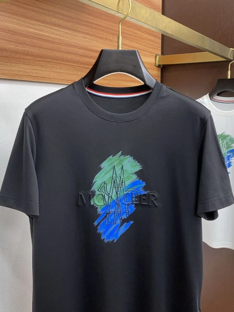 Moncler T-Shirts Durable 140006