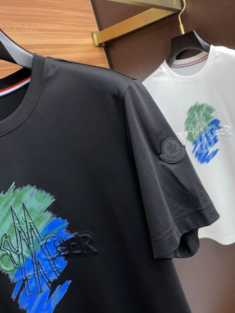 Moncler T-Shirts Durable 140006