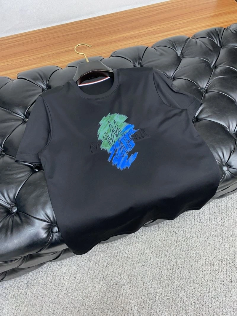 Moncler T-Shirts Durable 140006