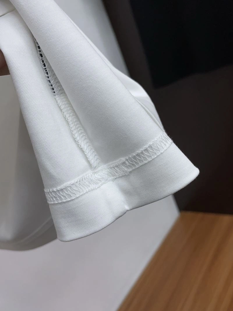 Stylish Moncler T-Shirts 140003