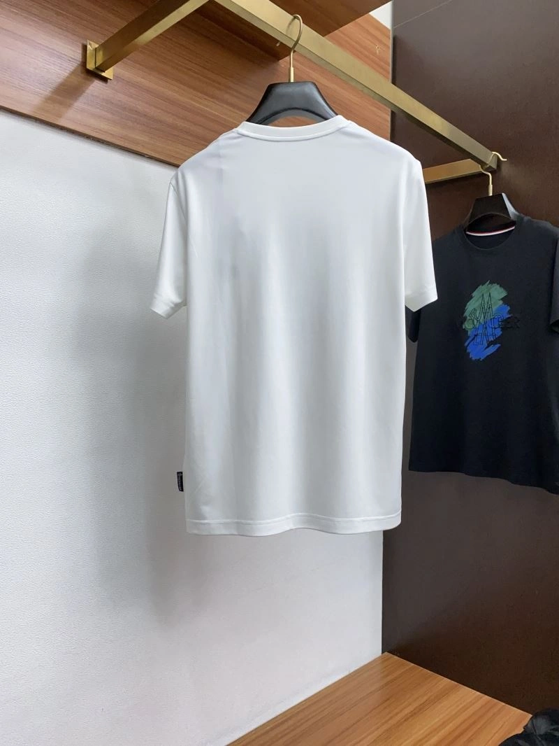 Stylish Moncler T-Shirts 140003