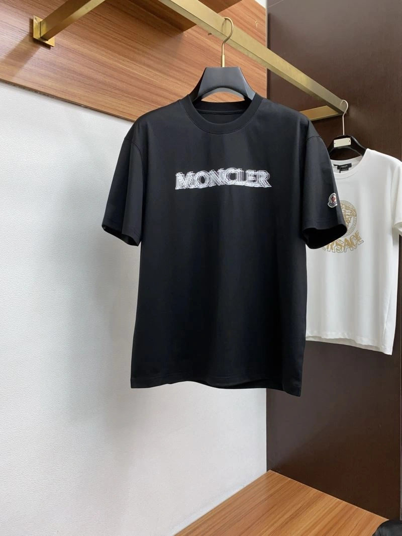 Sustainable Moncler T-Shirts 140001