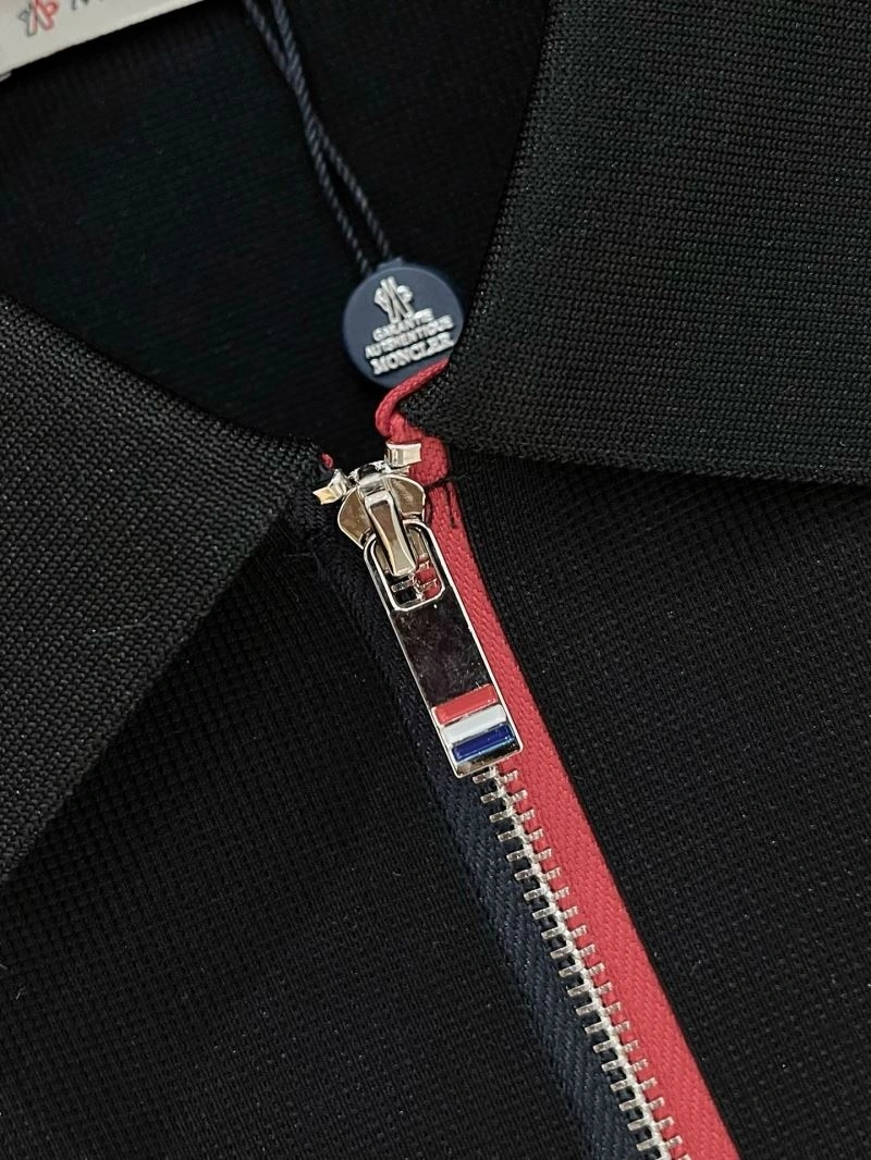 Moncler T-Shirts Snug 139991