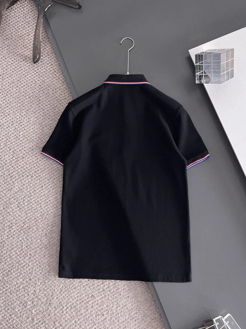 Moncler T-Shirts Unisex 139995