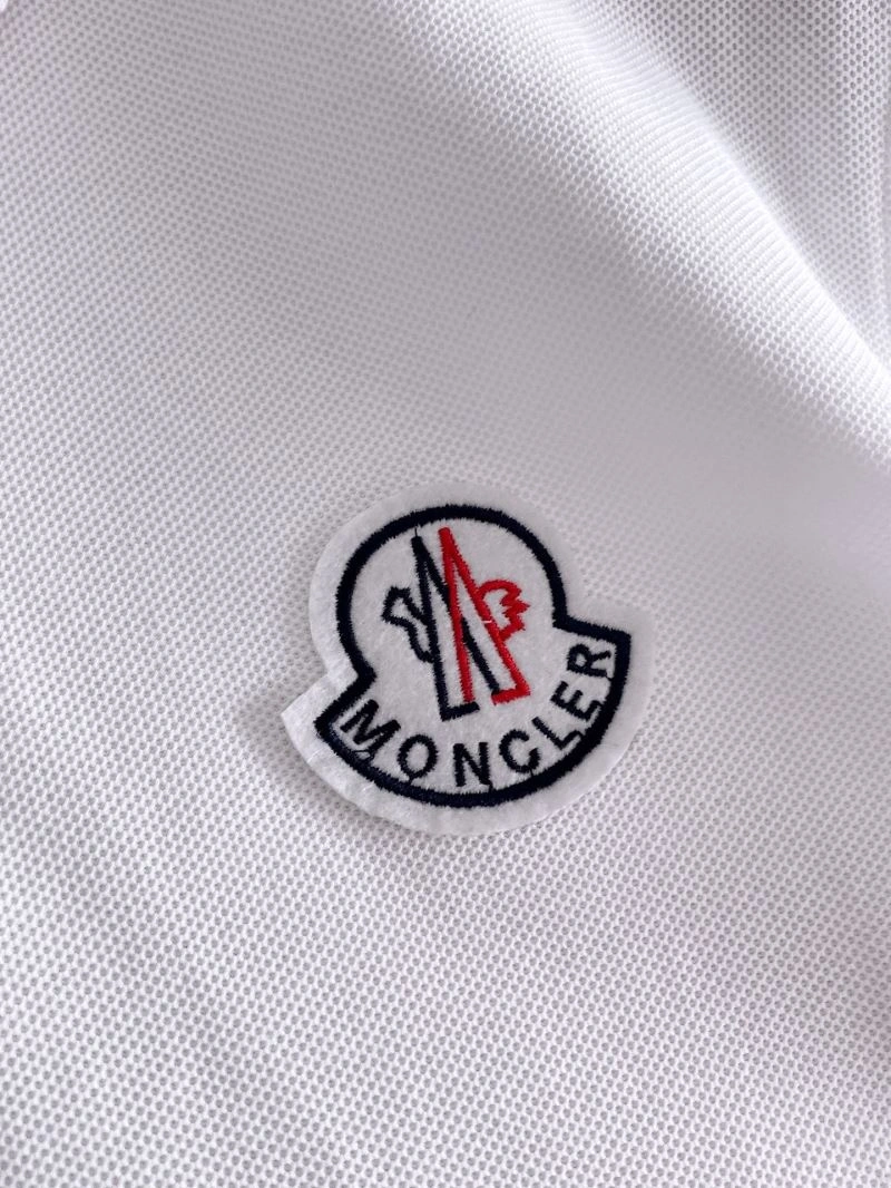 Moncler T-Shirts Packable 139980