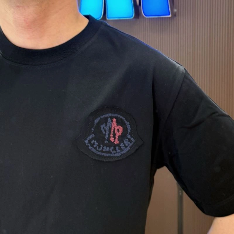 Moncler T-Shirts GoAnywhere 139972