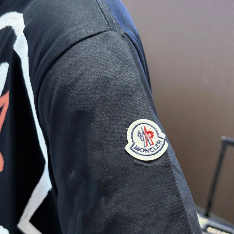 Fashionable Moncler T-Shirts 139968