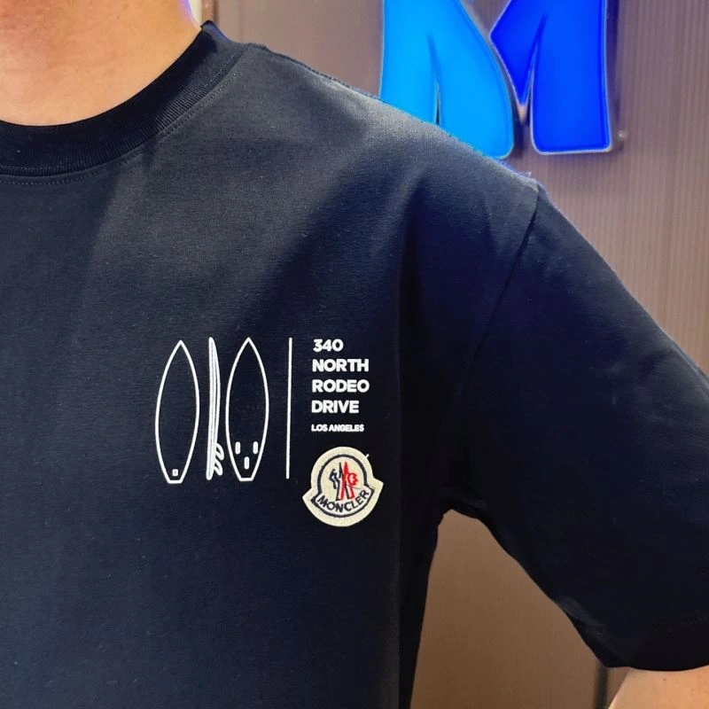 Moncler T-Shirts Thermal 139963