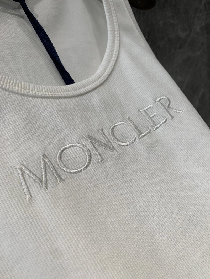 Elegant Moncler Vest 139667