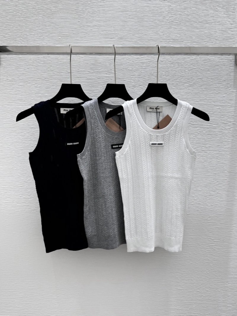 Sporty Moncler Vest 139506