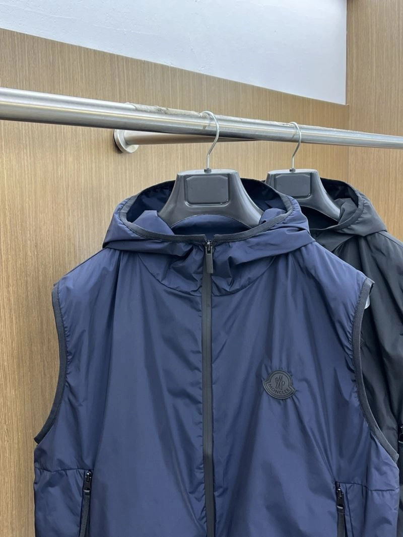 Unisex Moncler Vest 140369