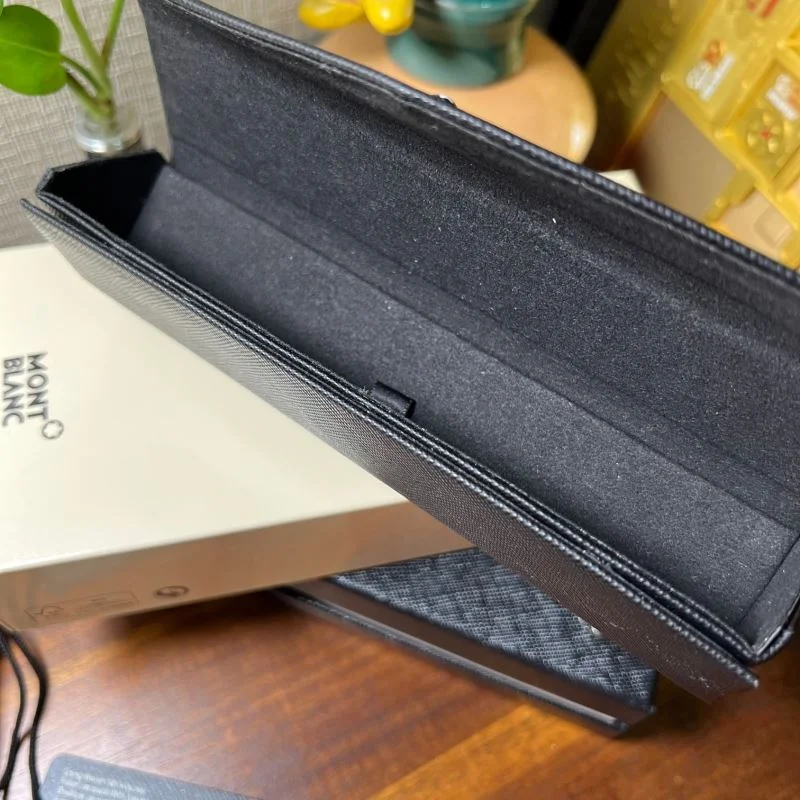 Sporty Montblanc Accessories 38506