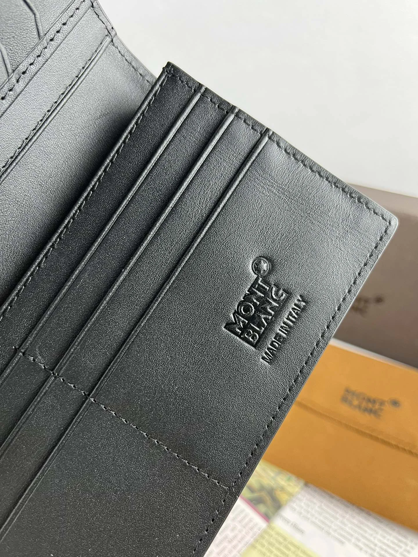 Premium Montblanc Wallets Purse 38652