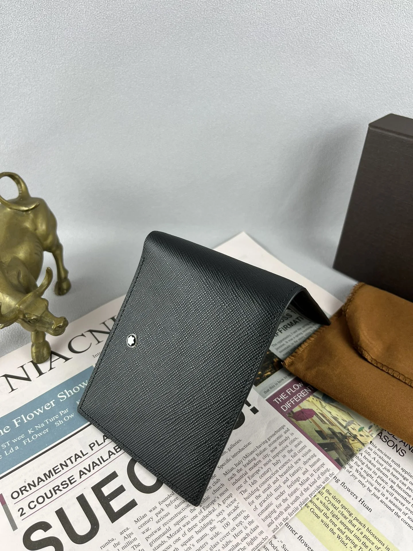 Refined Montblanc Wallets Purse 38638