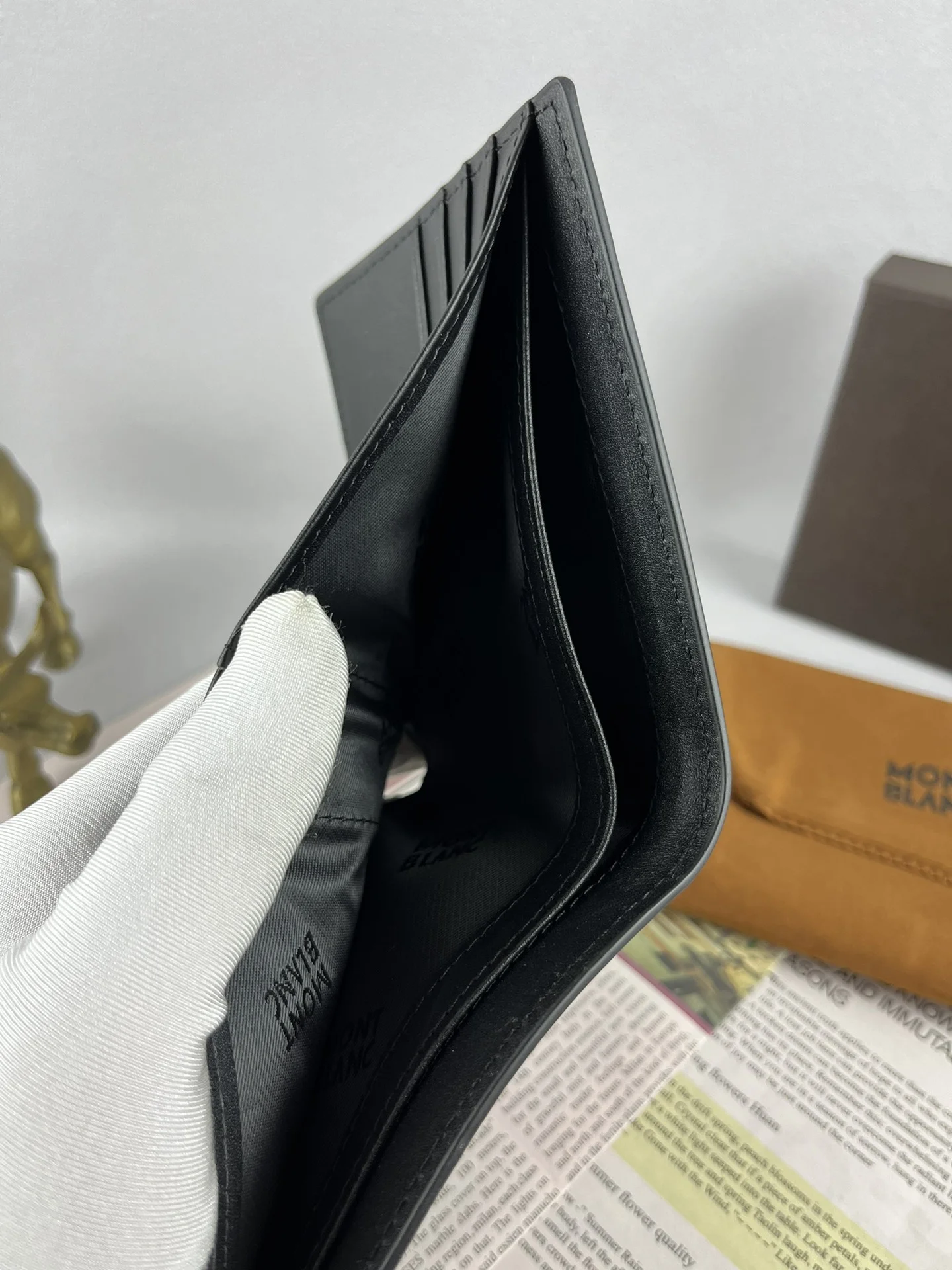 FlexibleFit Montblanc Wallets Purse 38651