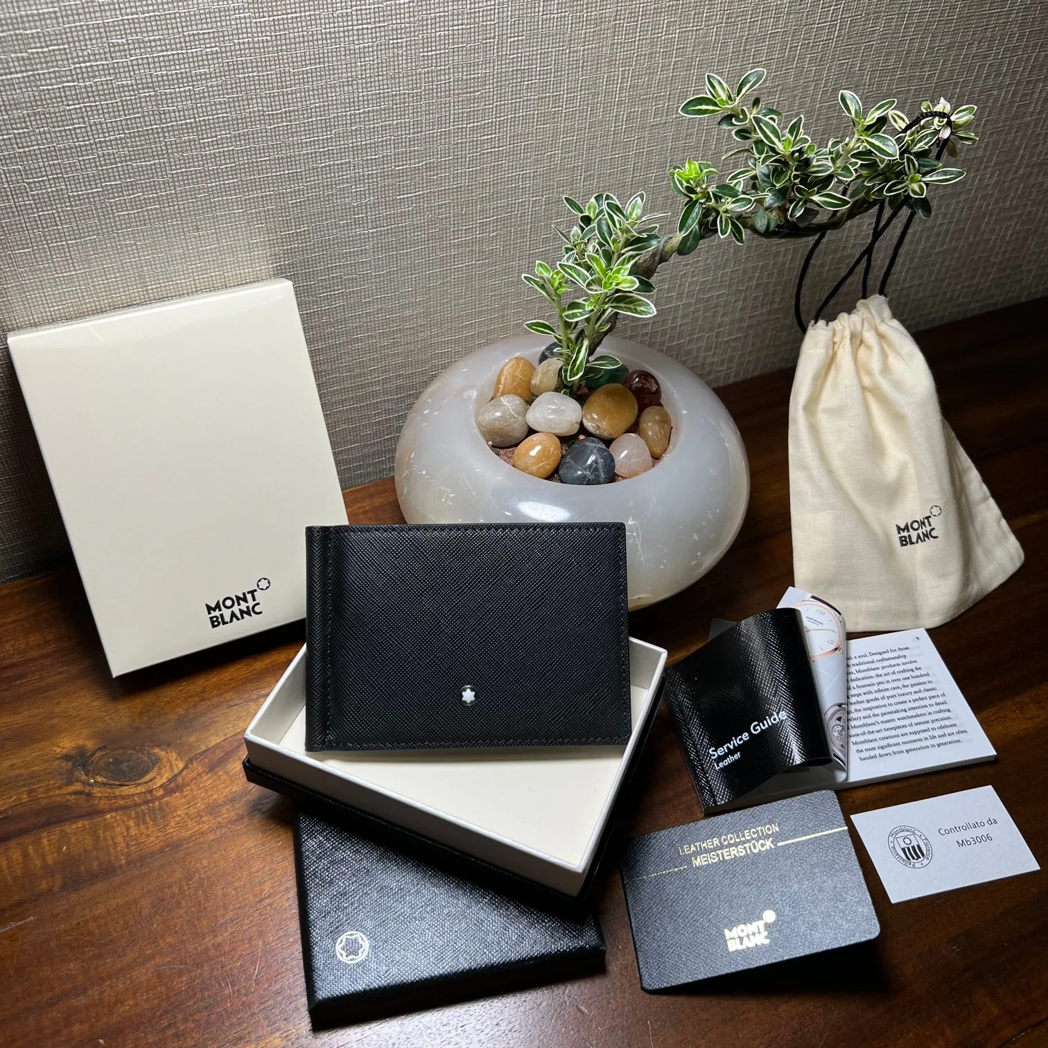 Refined Montblanc Wallets Purse 38633