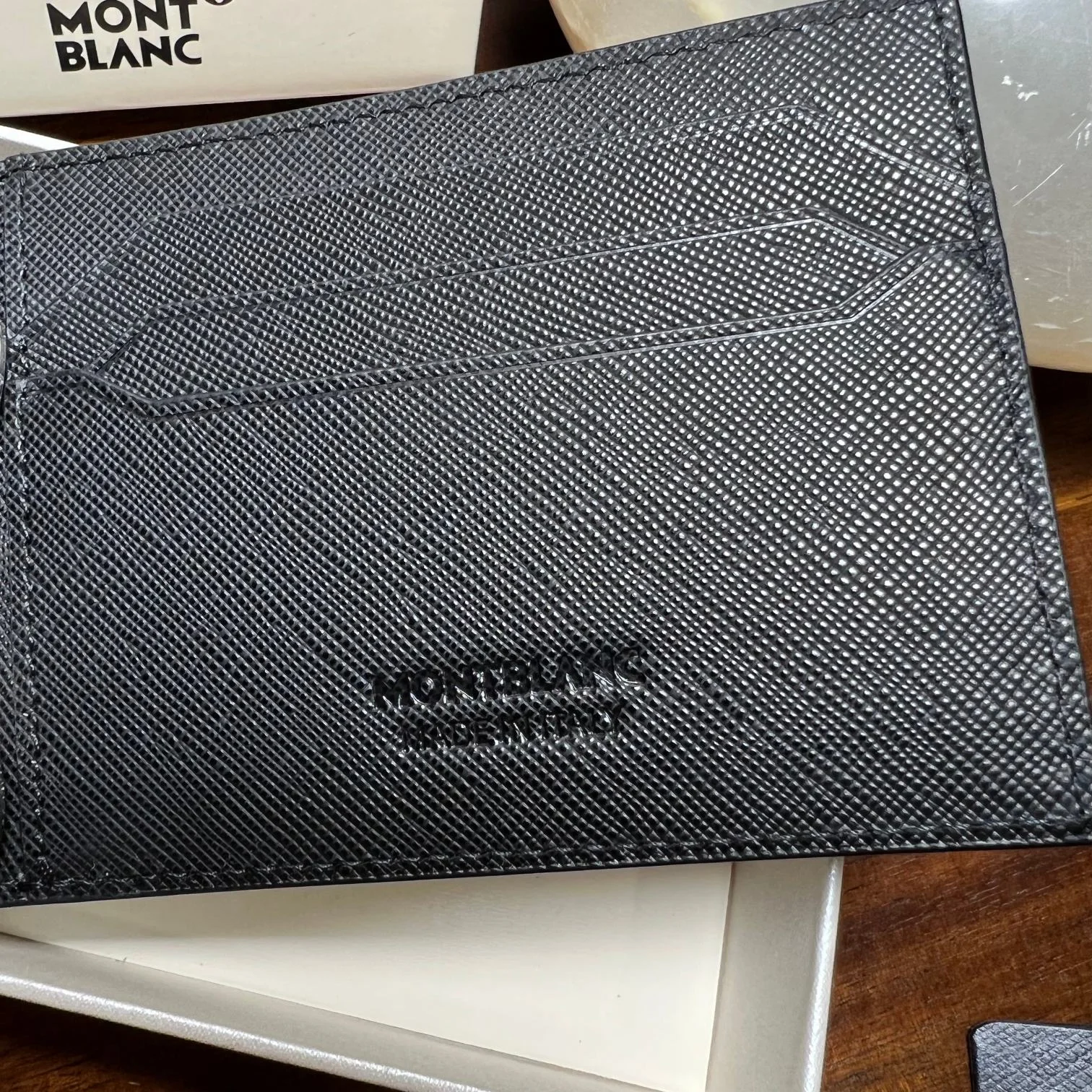 Refined Montblanc Wallets Purse 38633