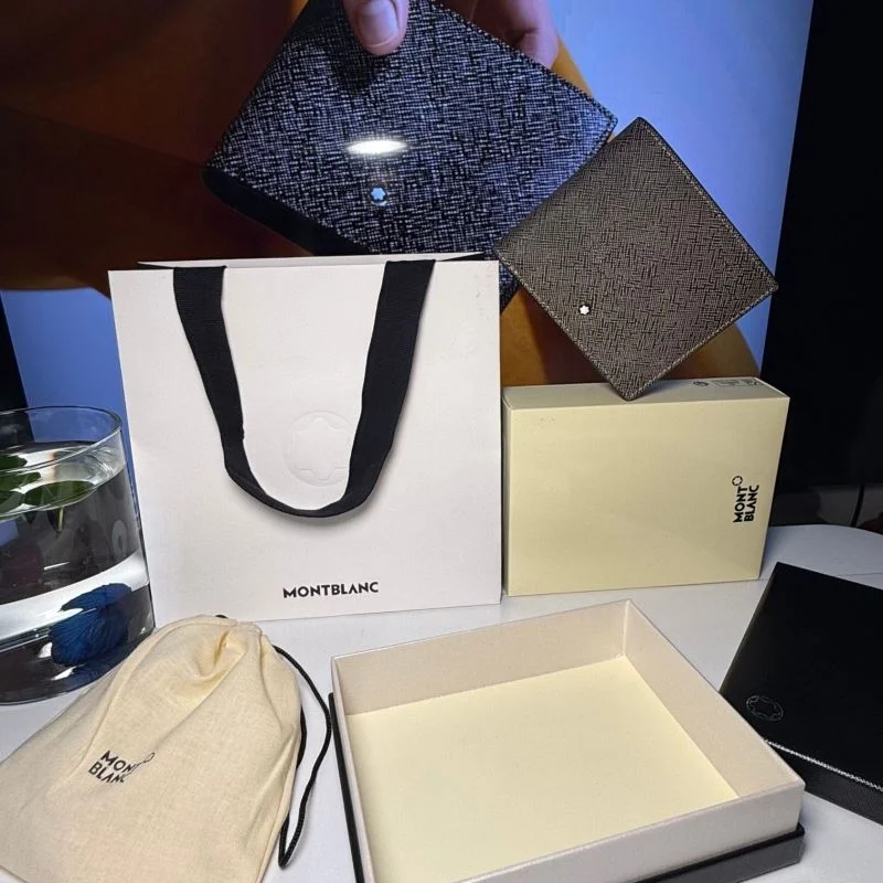 Durable Montblanc Wallets Purse 38458