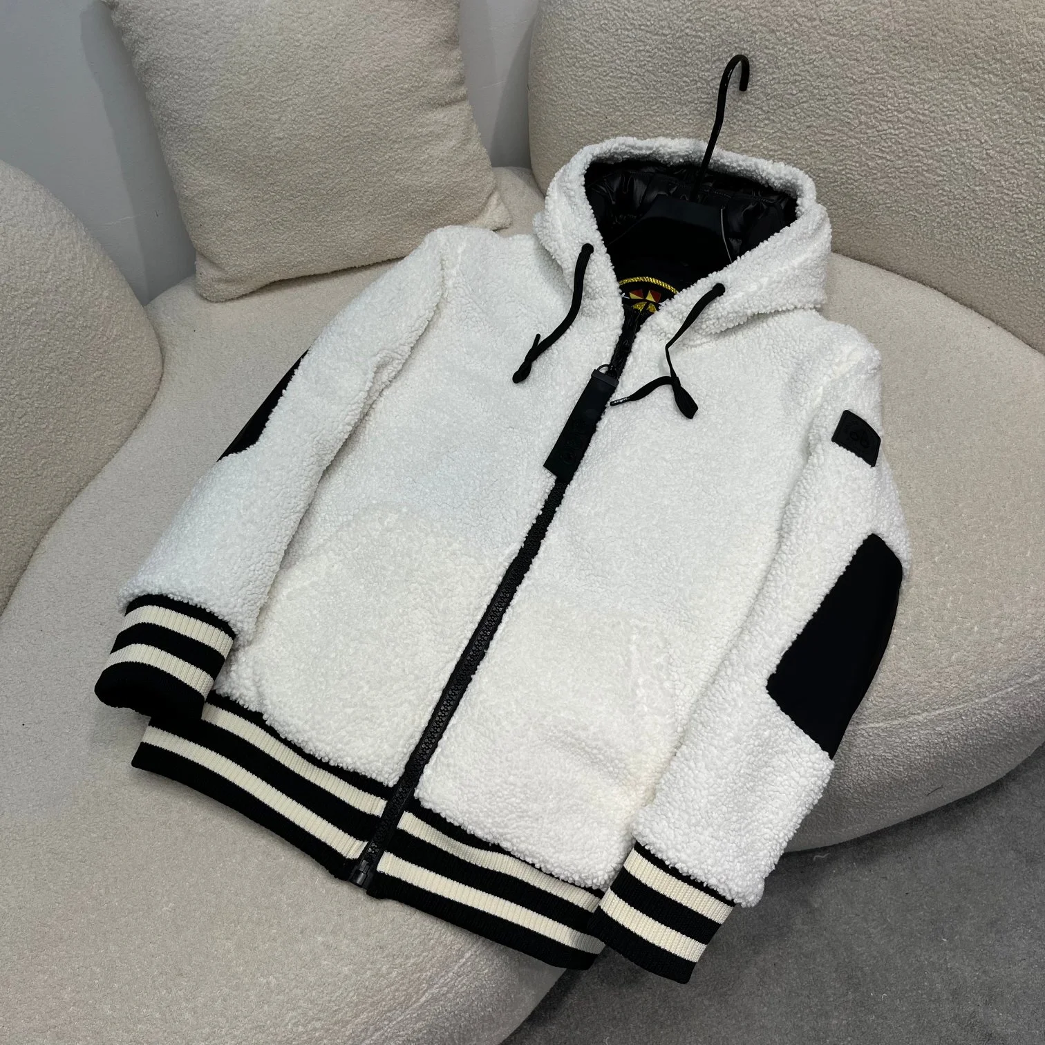 Moose Knuckles Down Jackets Bright 165147