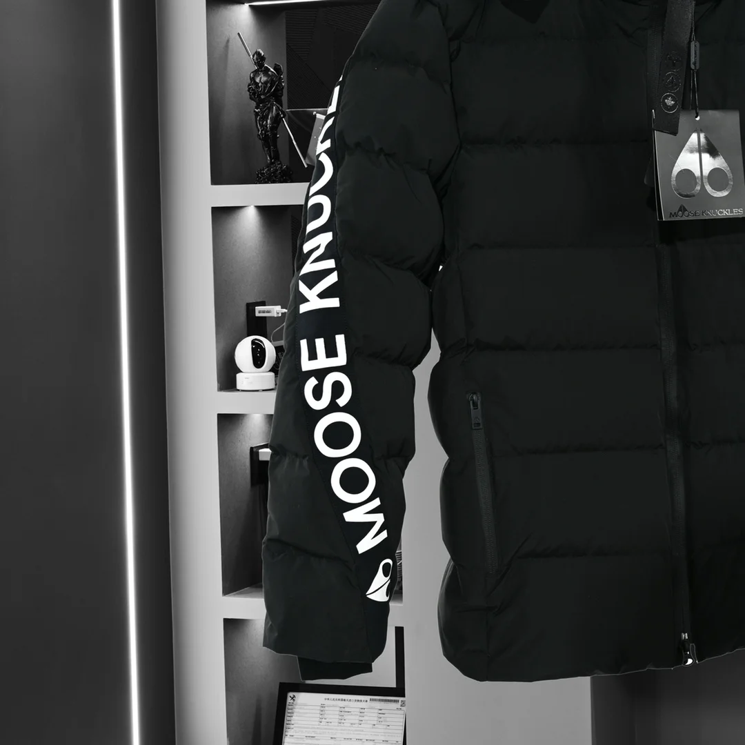 Moose Knuckles Down Jackets ModernLook 165139