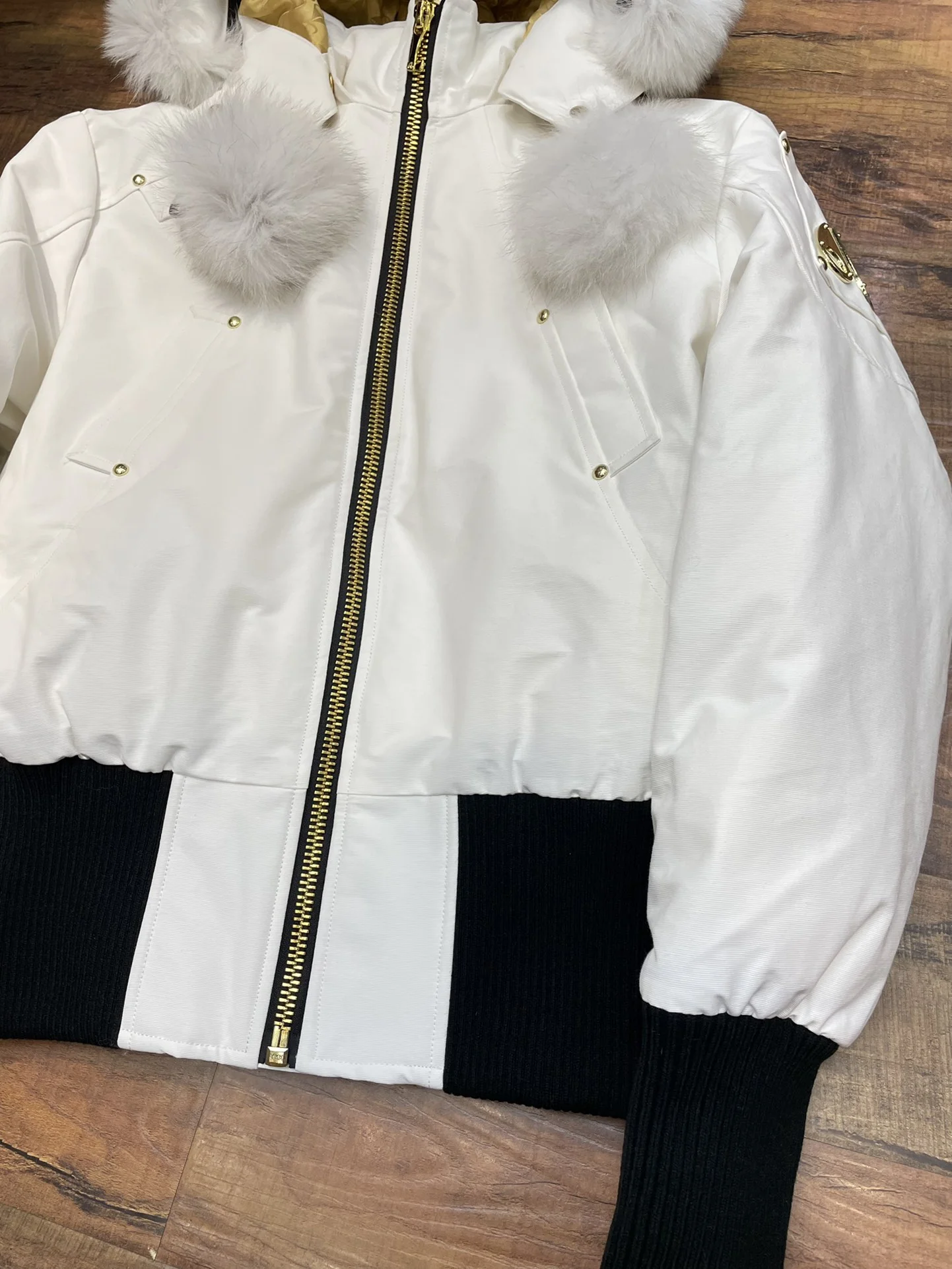 Minimalist Moose Knuckles Down Jackets 165137
