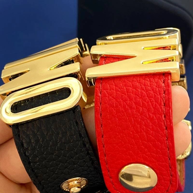 Moschino Bracelets Flexible 213399