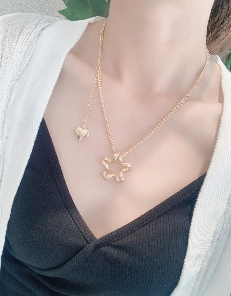 Moschino Necklaces WellDesigned 209172