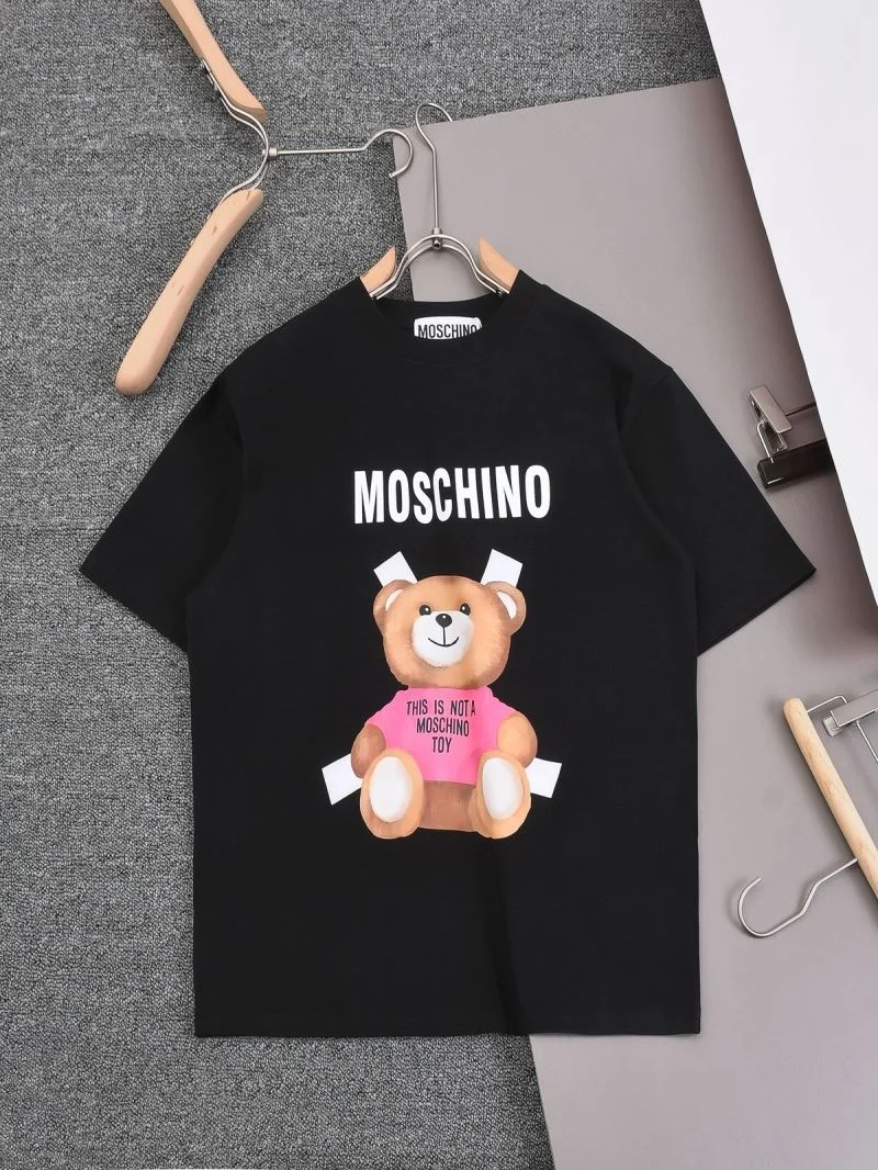 ModernLook Moschino T-Shirts 163926