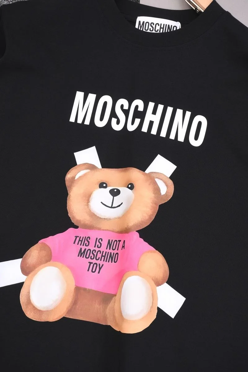 ModernLook Moschino T-Shirts 163926