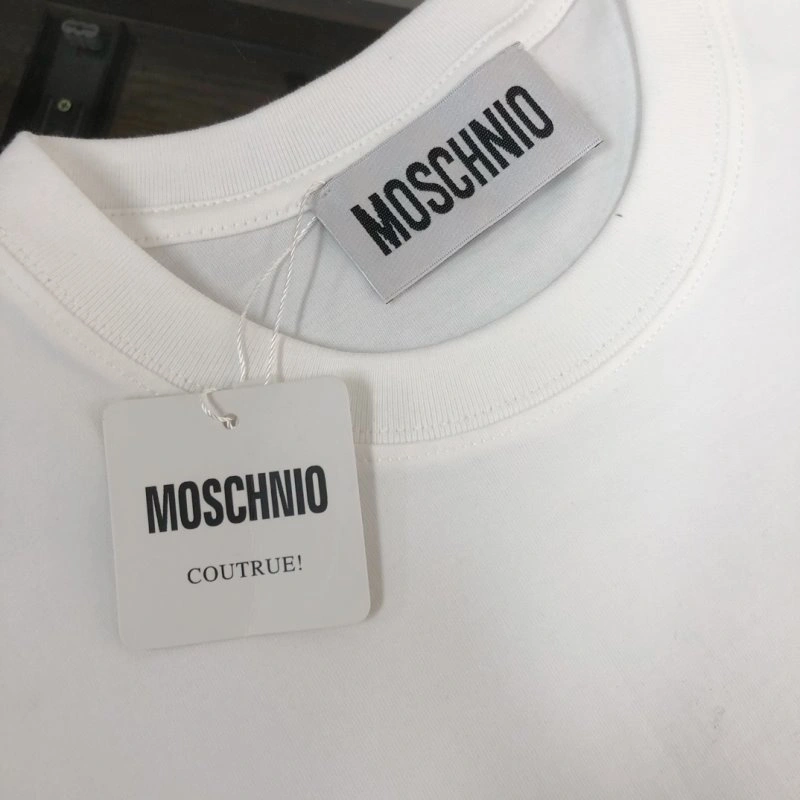SportInspired Moschino T-Shirts 152238