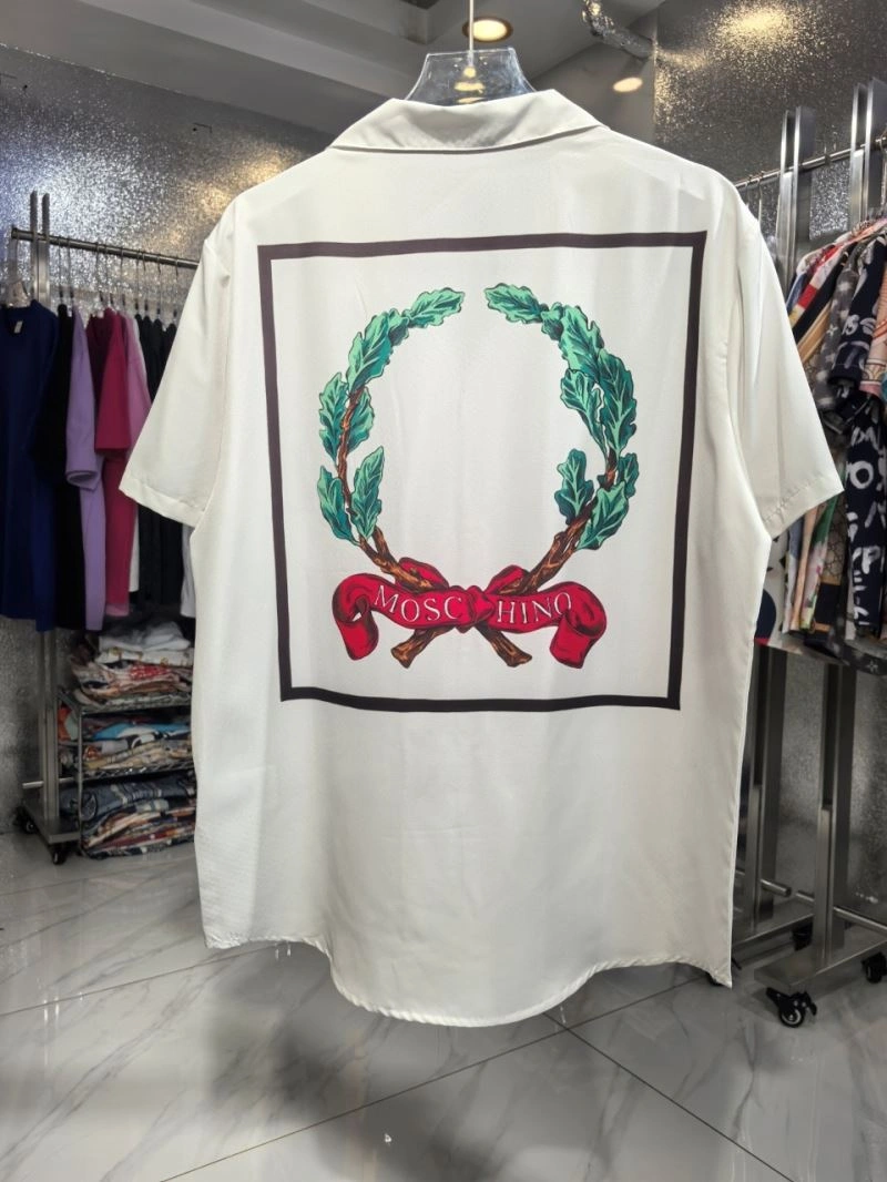 Efficient Moschino T-Shirts 161368