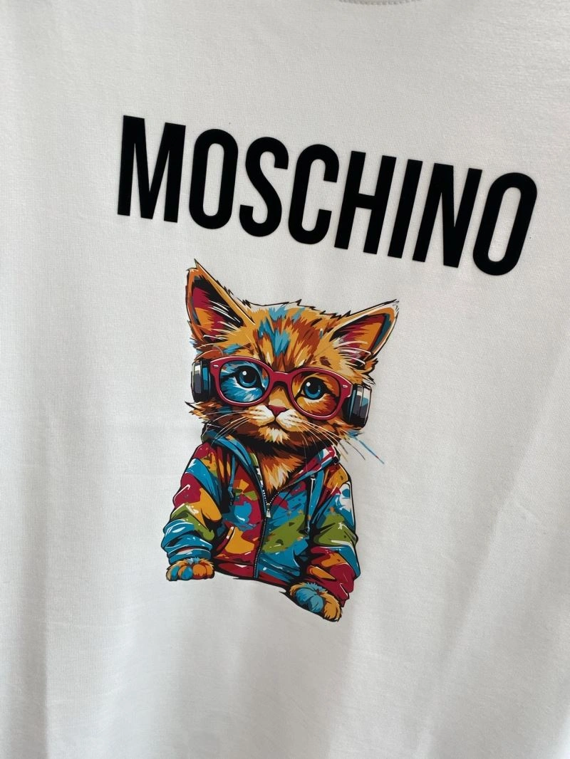 Moschino T-Shirts Stylish 160142
