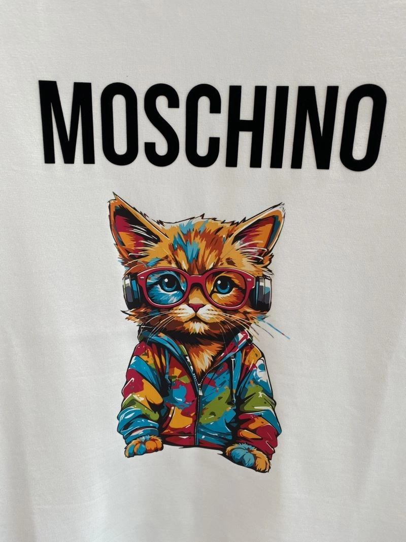 Moschino T-Shirts Stylish 160142