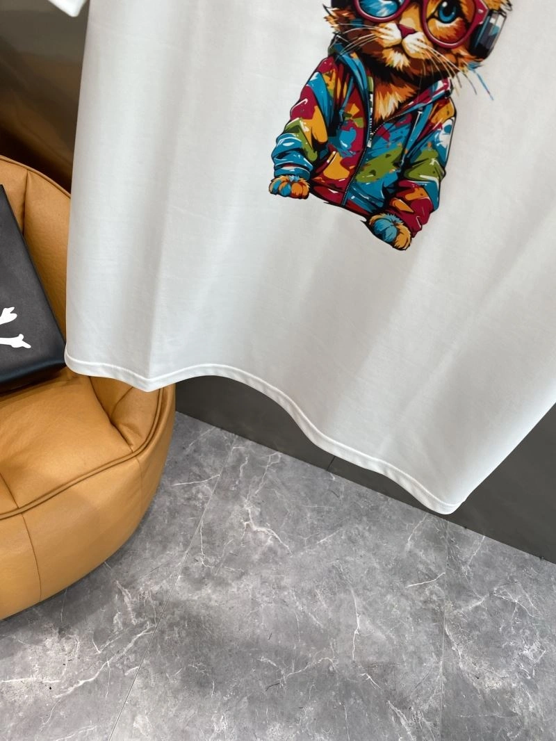 Moschino T-Shirts Stylish 160142