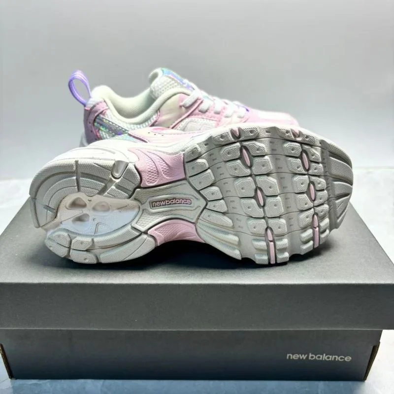 Timeless NEW BALANCE SHOES 29305