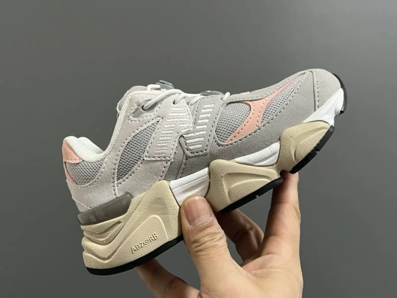 NEW BALANCE SHOES Sleek 30058