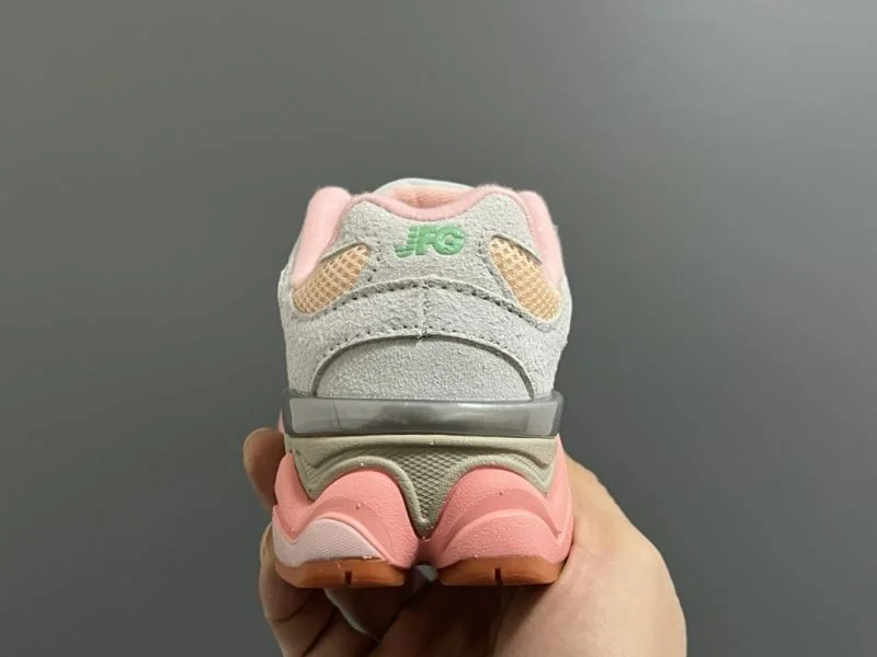 NEW BALANCE SHOES UrbanChic 30038